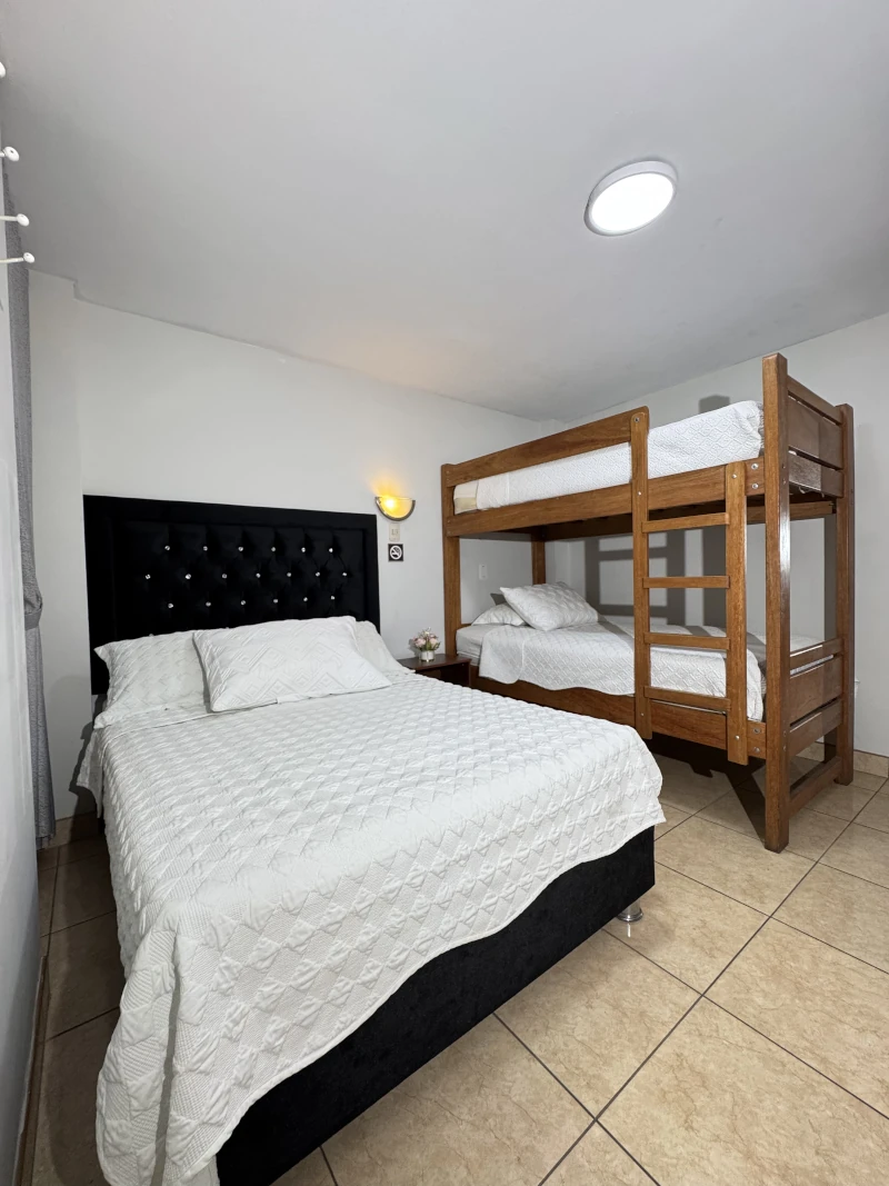 Hotel Jultom Habitación Matrimonial