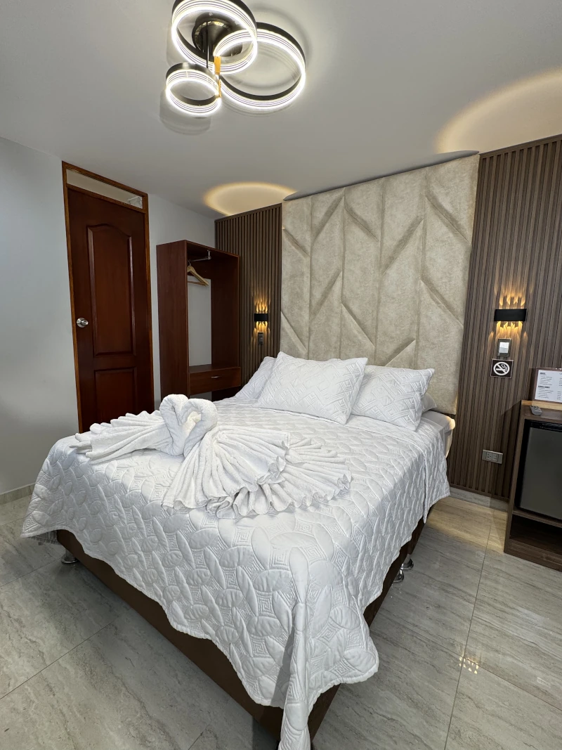 Hotel Jultom Habitación Matrimonial